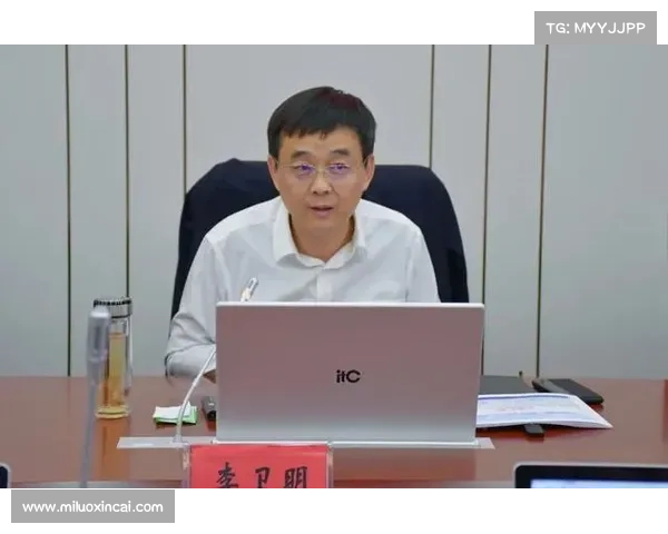 如何在会议中有效提出质疑与建议并促成建设性讨论