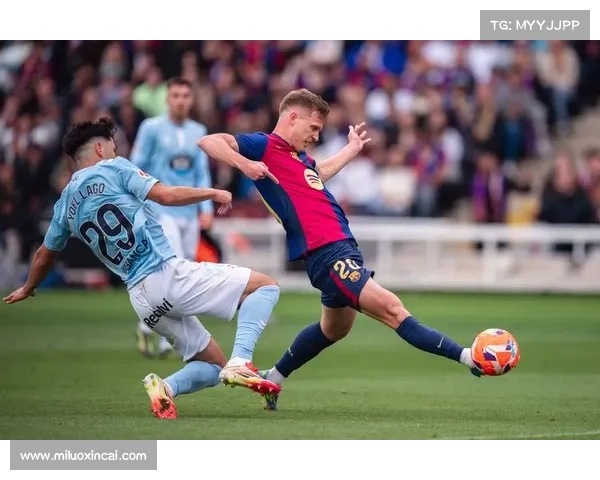 如何根据对方射门习惯和心理分析判断扑点球的最佳方向